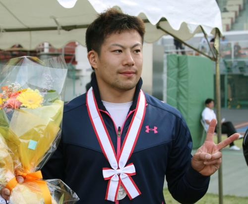 １０００メートルタイムトライアルで初優勝した竹内雄作