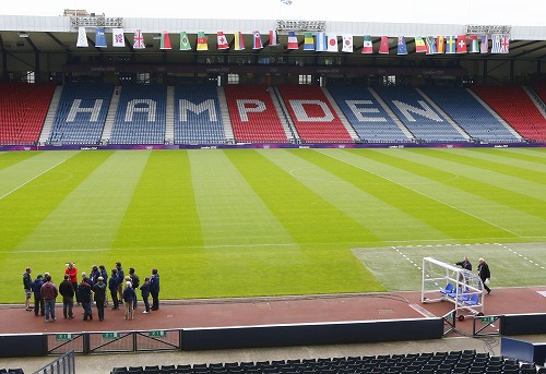 サッカー男子五輪代表が２６日の初戦スペイン戦で使用するハムデン・パーク。スコットランドのグラスゴーから南に数kmに位置するスコットランドの国立スタジアム。