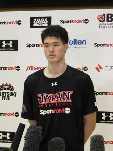 バスケットボール男子の五輪世界最終予選に出場する日本代表に選出された渡辺雄太