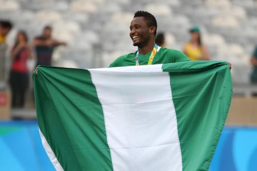ナイジェリア主将ミケルは３位決定戦で３点に絡む活躍を見せて母国を銅メダルに導いた（ＡＰ）