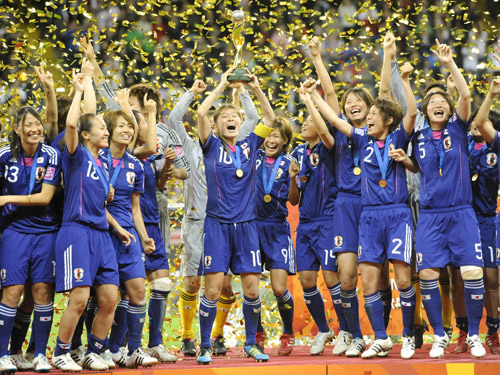 女子Ｗ杯で初優勝を飾ったなでしこジャパン。団体としては初めて国民栄誉賞を受賞する