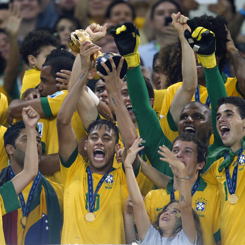 ２０１３コンフェデ杯を制したブラジル代表。地元開催の２０１４Ｗ杯で優勝を果たせるか？