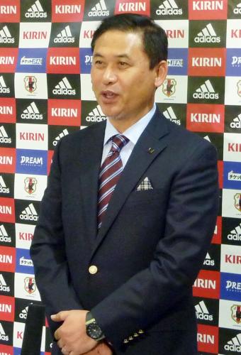 アジア・カップの組み合わせが決まり、意気込みを語るサッカー女子日本代表の佐々木則夫監督