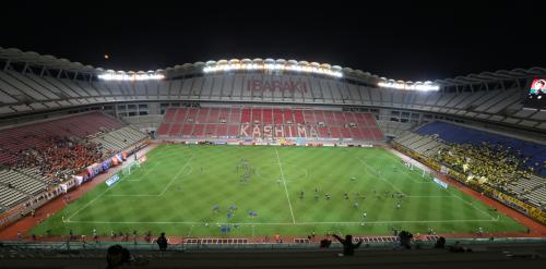 ＜新潟・柏＞試合開始直前にもかかわらず、代替開催地となったカシマスタジアムのスタンドはガラガラ