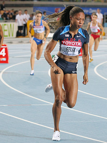 ＜女子４００メートル予選＞余裕の走りで準決勝進出を果たしたフェリックス