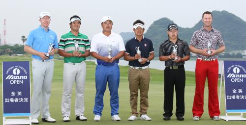 全英オープン出場を決めた選手たち。（左から）ケネディ、武藤、小田、藤田、藤本、Ｂ・ジョーンズ