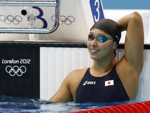 女子１００メートル平泳ぎ準決勝　７位で決勝進出を果たした鈴木聡美