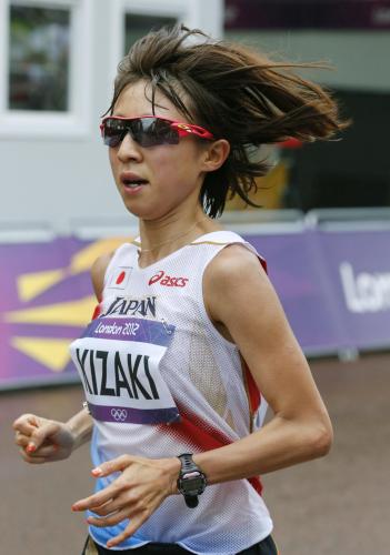 女子マラソン　雨が上がった30キロ付近を走る木崎良子