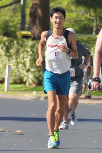 米ハワイ州マウイ島で行われたマウイ・マラソンに出場した藤原新（提供写真）