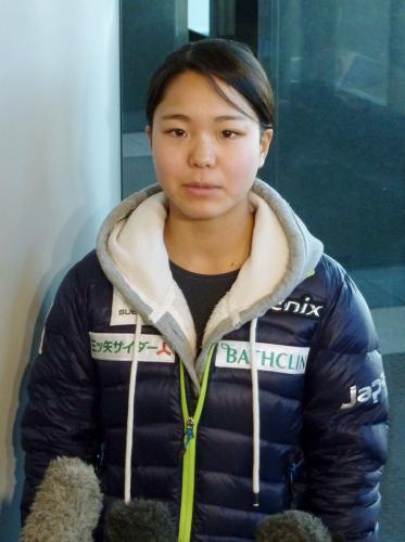 ノルディックスキーの世界ジュニア選手権ジャンプ女子個人で２連覇し帰国した高梨沙羅