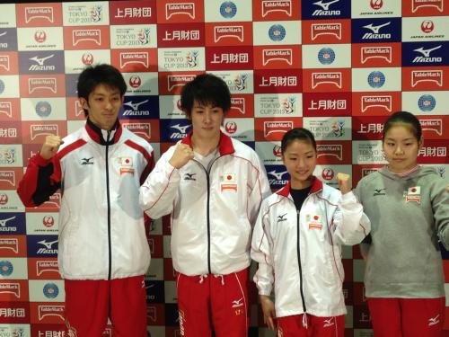 Ｗ杯シリーズ東京大会を前に会見した（左から）田中和、加藤、寺本、美濃部