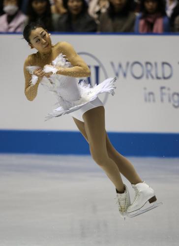 フィギュアスケート国別対抗女子ＦＳでの浅田の最初のジャンプ