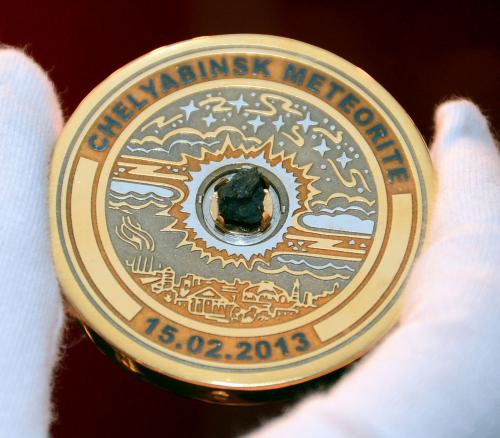 ソチ五輪の15日に行われた競技の金メダリストに贈られる隕石メダル