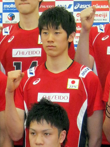 最年少で男子バレー日本代表に選出された石川