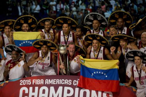米大陸選手権を制し歓喜のベネズエラチーム（ＡＰ）