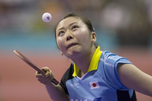 ＜卓球世界選手権団体戦＞北朝鮮を破り３連勝を飾った日本女子の福原愛（ＡＰ）