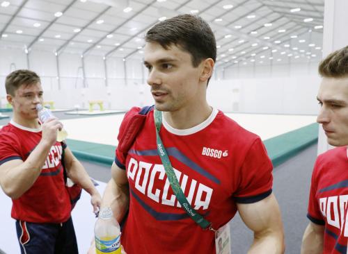 練習を終え、記者の質問に答えるロシア体操男子のニコライ・ククセンコフ選手