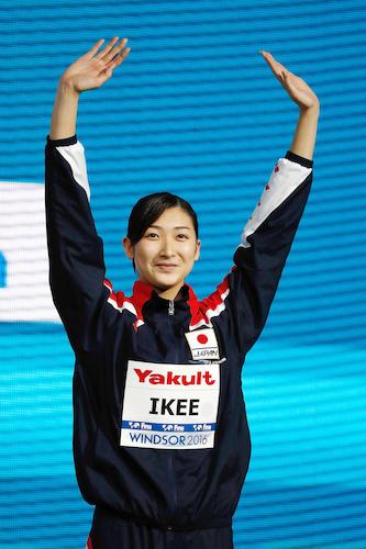 女子１００メートルバタフライで銅メダルを獲得した池江璃花子