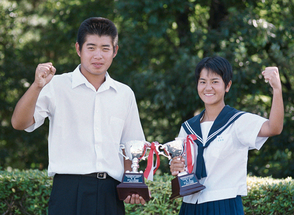 全国中学ゴルフで全国優勝した池田勇太（左）と宮里藍