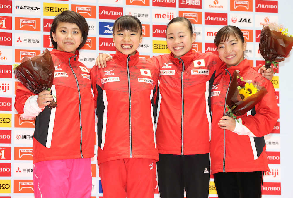 女子日本代表候補選手（左から）村上、杉原、宮川、寺本