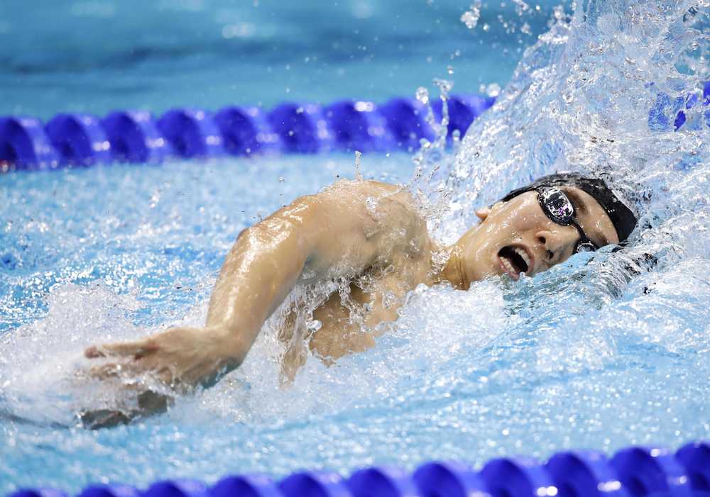 世界選手権男子２００メートル自由形準決勝　力泳する江原