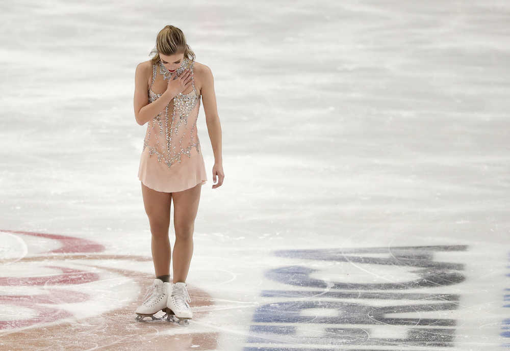 スケートアメリカ女子のフリー演技途中で棄権したアシュリー・ワグナー　（ＡＰ）