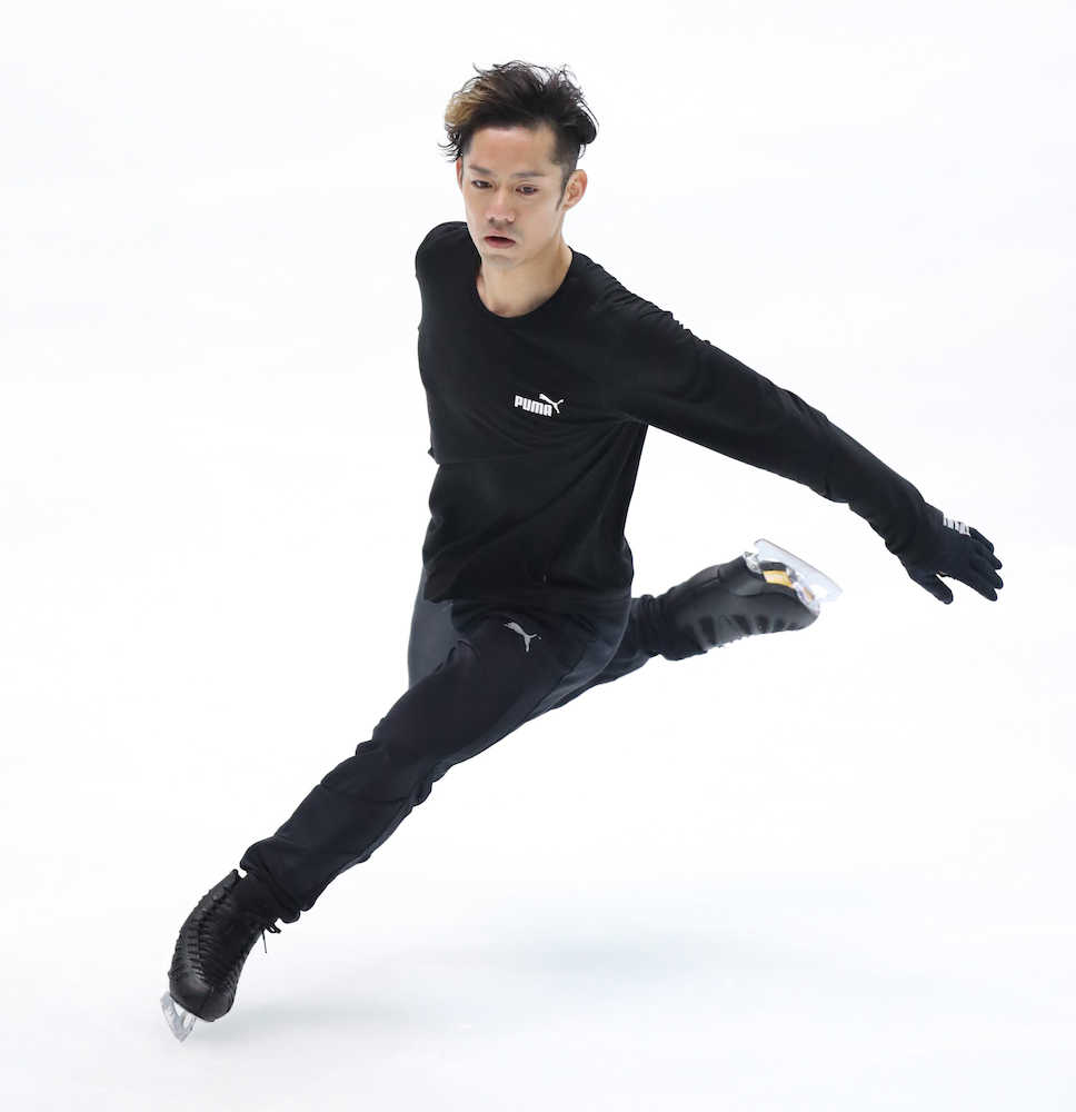 ＜全日本フィギュアスケート選手権公式練習＞氷の感触を確かめる高橋大輔（撮影・小海途　良幹）