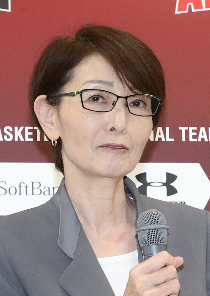 日本バスケットボール協会の三屋裕子会長
