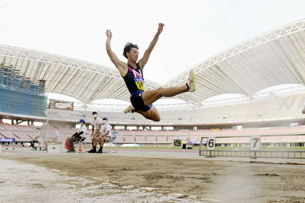 ＜日本学生対校陸上第1日＞男子走り幅跳び　8メートル29で優勝した橋岡優輝