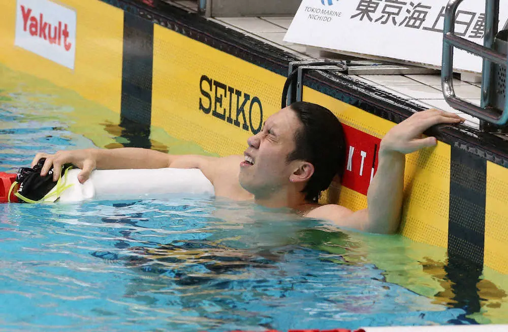＜水泳　国際大会日本代表選手選考会　男子200メートル自由形決勝＞ゴールし厳しい表情の松元（撮影・西海健太郎）