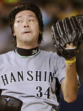 ５回、吉村に二塁打を打たれ、追加点を許した阪神２番手・橋本健