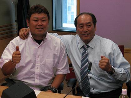 文化放送でラジオ番組に出演した渡辺監督（右）と大久保打撃コーチ