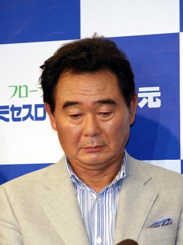 木村拓コーチの訃報にショックの表情を浮かべる東尾修氏
