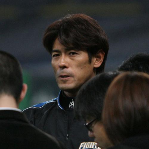 試合前　巨人・木村拓也コーチの訃報に残念そうな表情を見せる日本ハム・稲葉