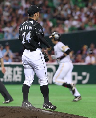 ＜ソ・ロ＞２回１死、松田にソロ本塁打を浴びる大谷