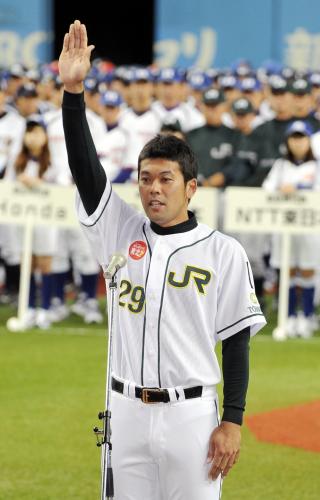 第82回都市対抗野球大会の開会式で、選手宣誓するＪＲ東日本東北の長谷部純主将