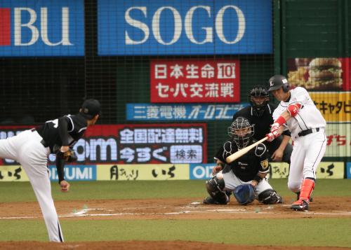 ＜西・神＞６回２死一塁、木村からこの試合１０三振目を奪う阪神・能見