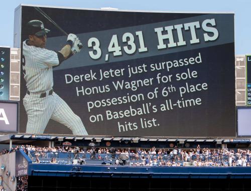 ＜ヤンキース・インディアンス＞６回無死、デレク・ジーターは三塁内野安打を放ち、通算安打数３４３１とし、メジャー歴代６位となる