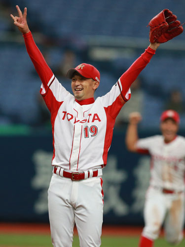 社会人野球のベストナインに選出されたトヨタ自動車の佐竹投手