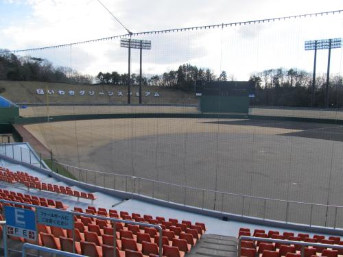 いわき市が誘致を目指す東京五輪の野球・ソフトボール会場として想定される「いわきグリーンスタジアム」