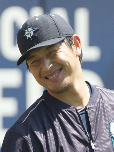 笑顔を見せる岩隈久志投手