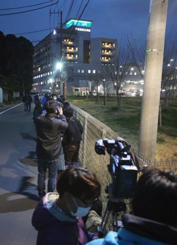 清原被告が保釈後に入院したと見られる病院には報道陣が集まる
