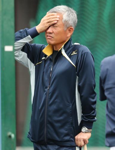 フェニックスリーグを視察訪れるも阪神に敗れ、早速頭の痛い？辻新監督