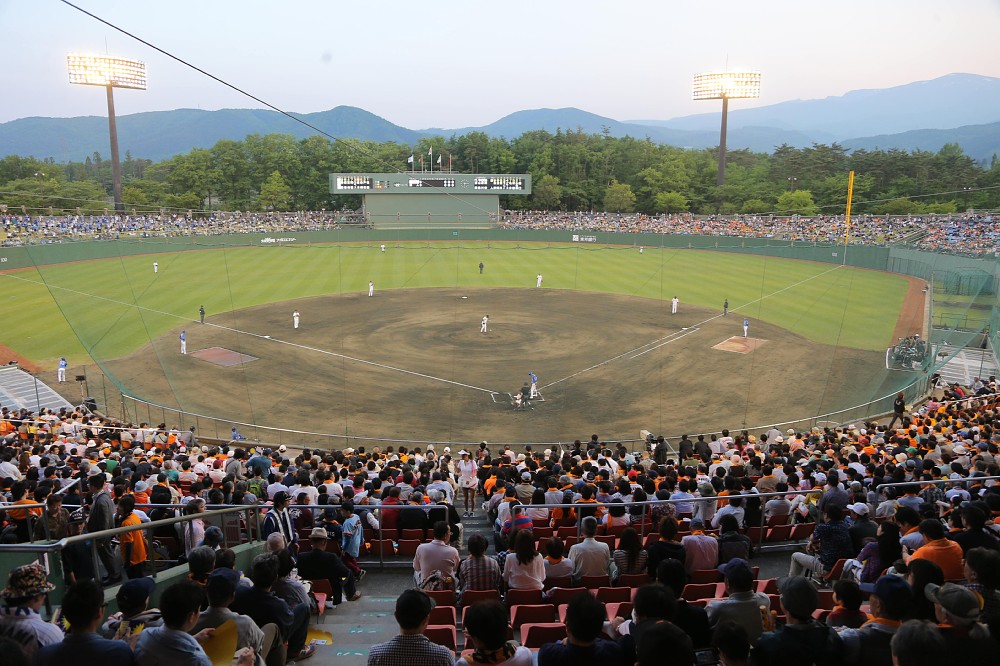 ２０２０年の東京五輪で野球とソフトボールの開幕戦が開催されることが決まった福島県営あづま球場