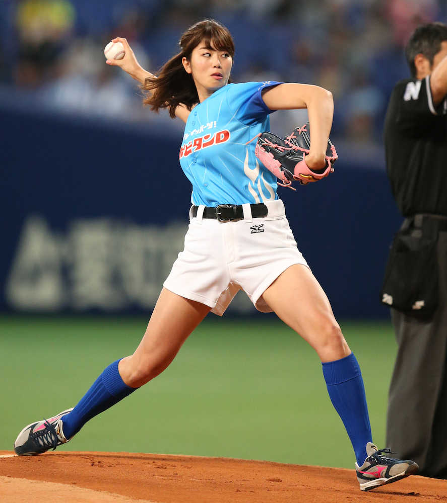 稲村亜美 １シーズン２度の始球式は中日初 うれしい スポニチ Sponichi Annex 野球