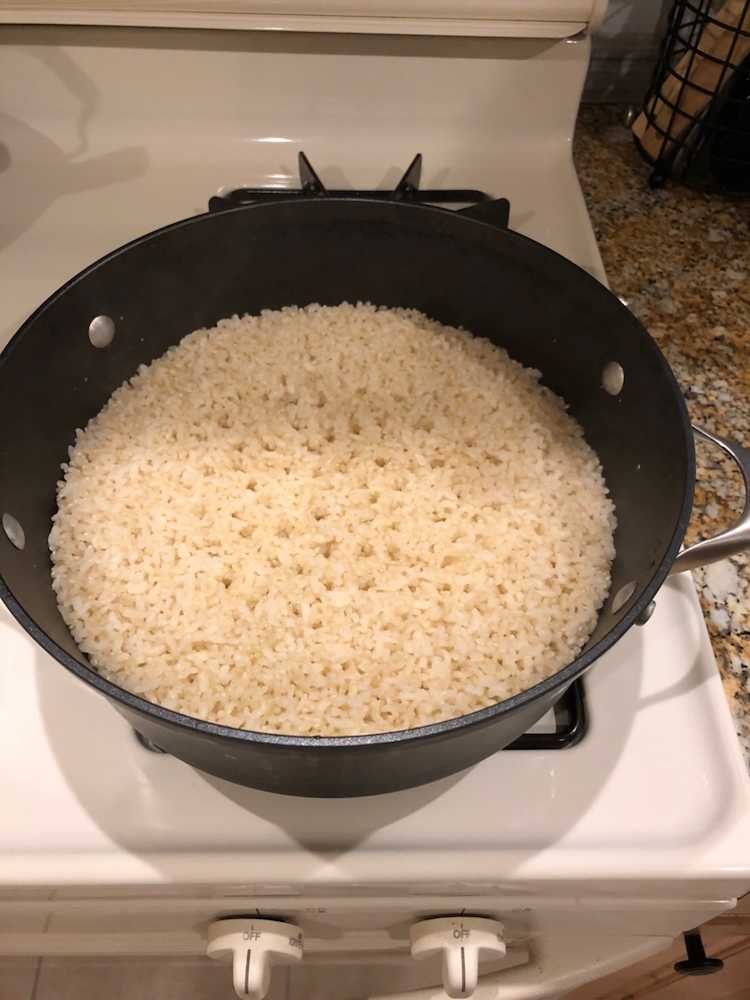大谷が鍋で炊いた白米（提供写真）