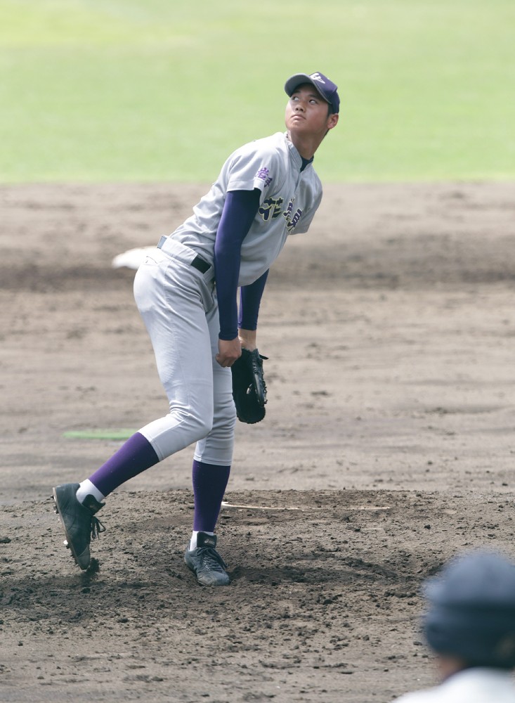 高校３年の夏、岩手県大会決勝で本塁打を浴びる大谷翔平
