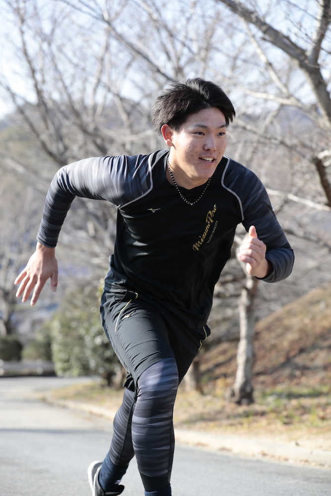 【画像・写真】ロッテ安田　２年目の飛躍へ兄弟トレ計画　日本一チームと練習「守備でレベルアップを」