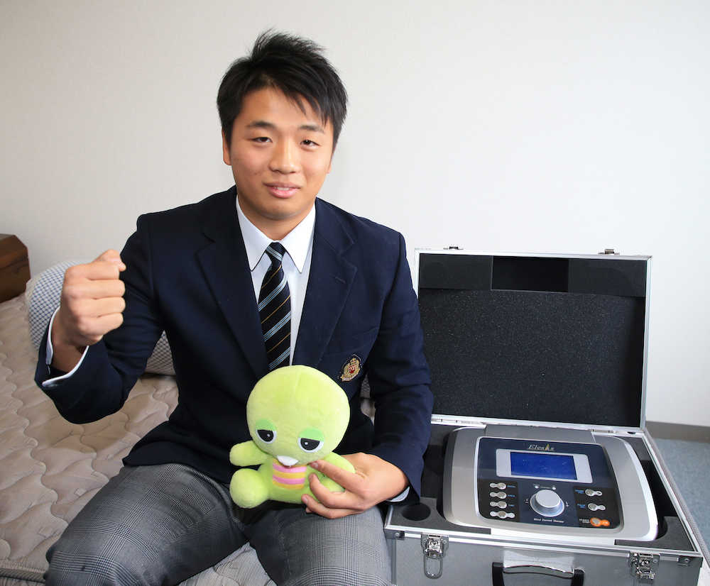 【画像・写真】ヤクルト　ドラ６・鈴木裕太、初の寮生活で持ち込んだのは“ガチャピン”