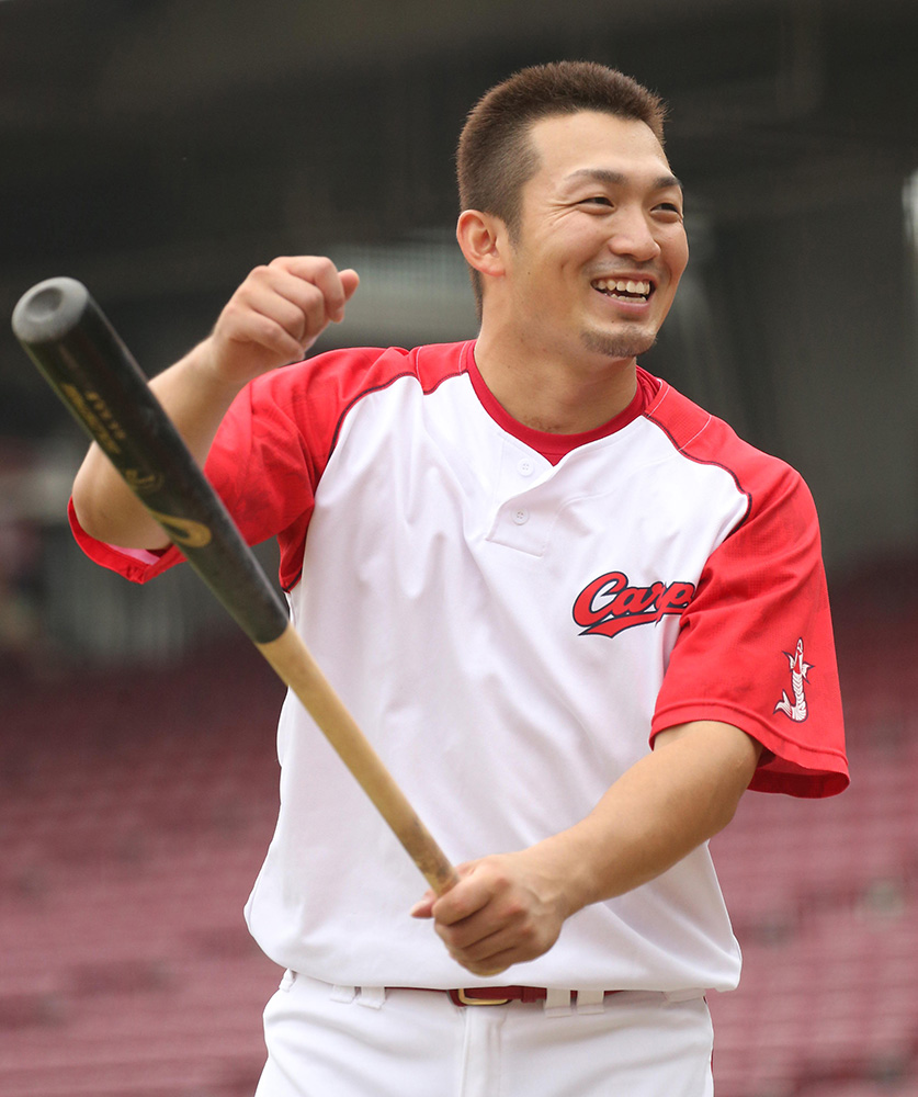 広島の若き主砲 鈴木誠也 かっこいいと思うユニホームは に 巨人です スポニチ Sponichi Annex 野球